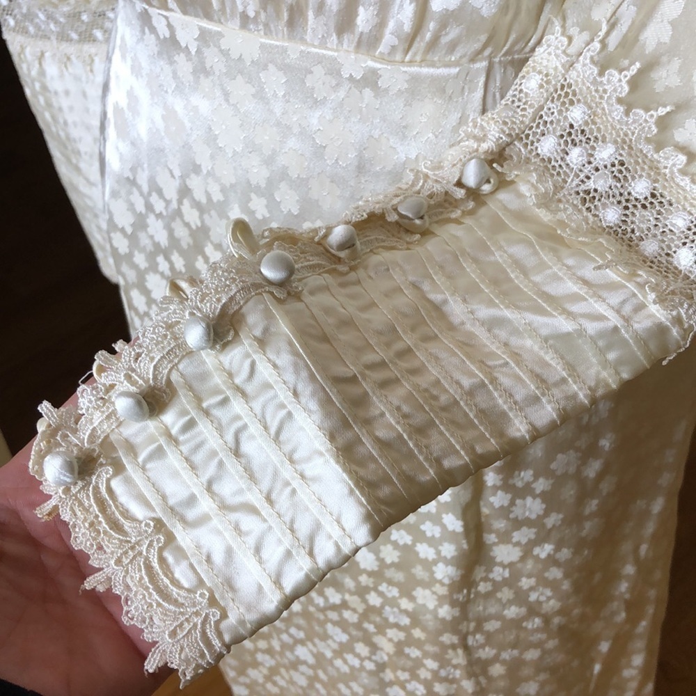 Gunne Sax Bridal Collection Ivory Dress - Picture 5 of 17